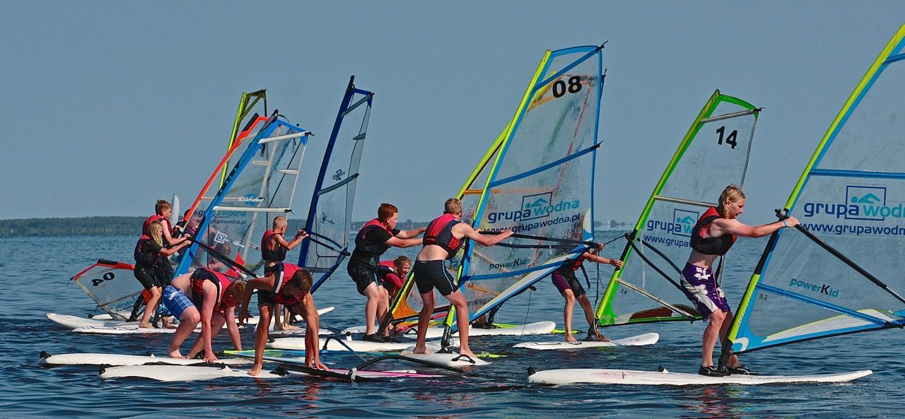 kolonie wodne grupa wodna władysławowo windsurfing